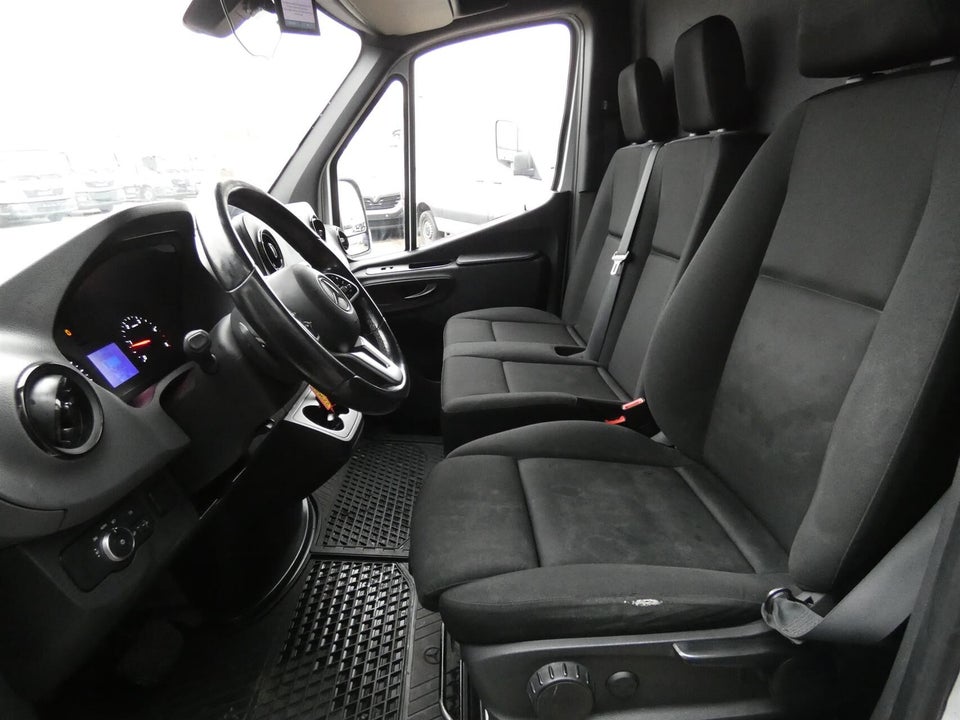 Mercedes Sprinter 214 2,2 CDi A2 Kassevogn aut. FWD