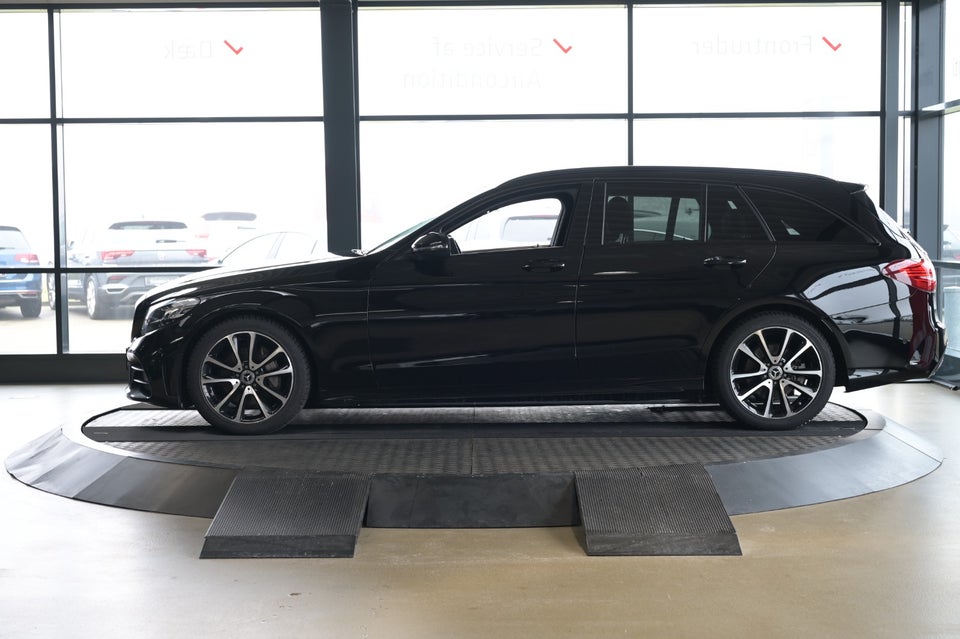 Mercedes C220 d 2,0 AMG Line Night Edition stc. aut. 5d