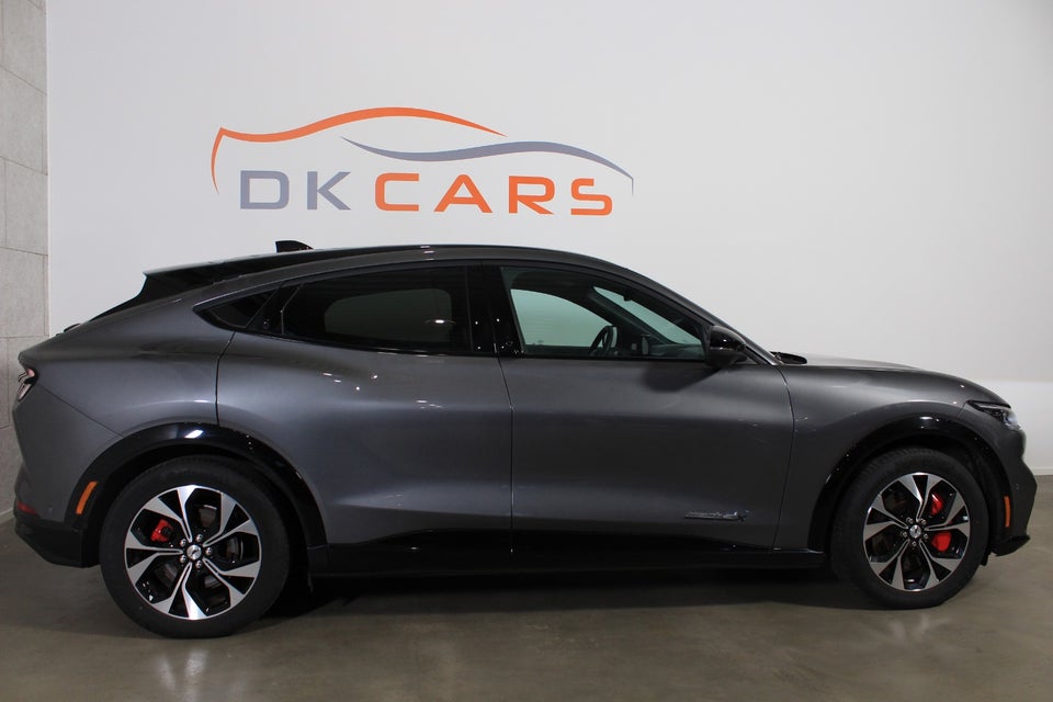 Ford Mustang Mach-E 98 Premium Extended Range 5d