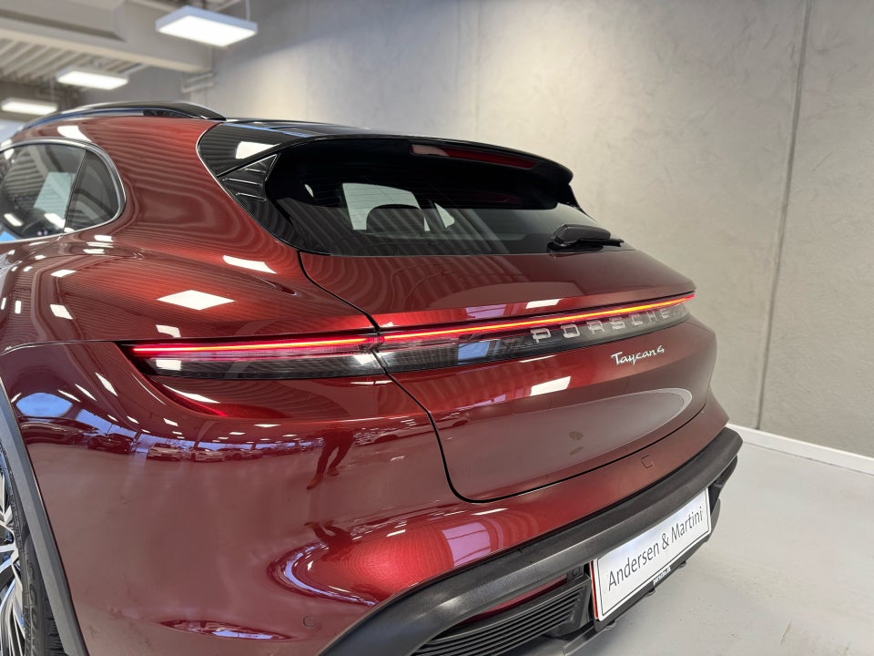 Porsche Taycan 4 Performance+ Cross Turismo 5d