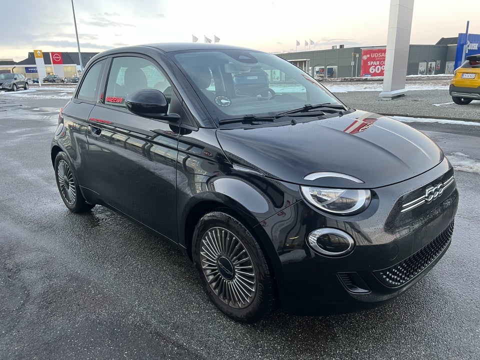 Fiat 500e 42 Icon 3d