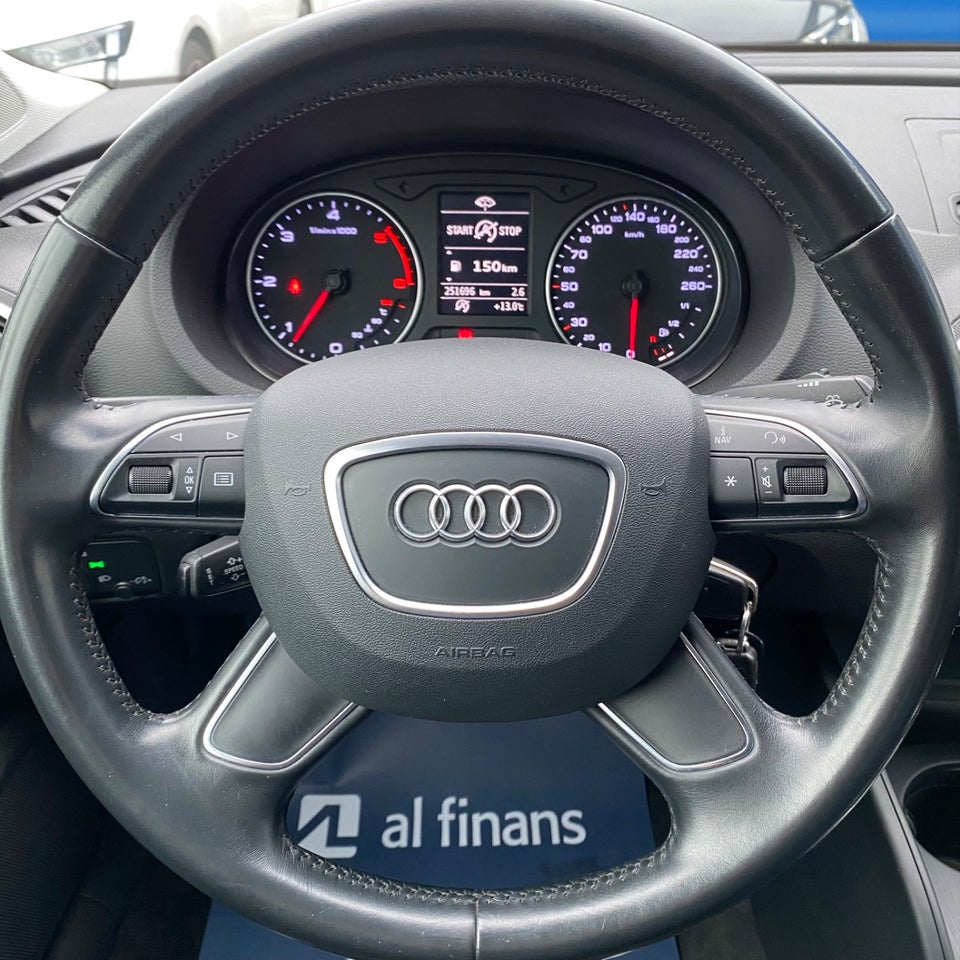 Audi A3 1,6 TDi 110 Attraction 4d