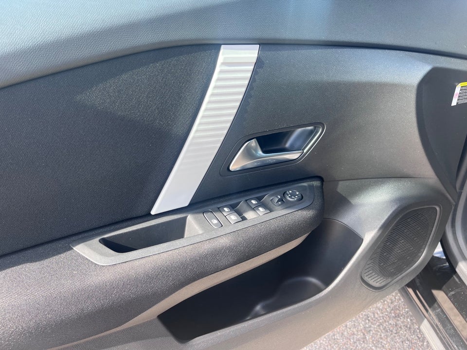 Citroën C4 1,2 PureTech 100 Attraction 5d