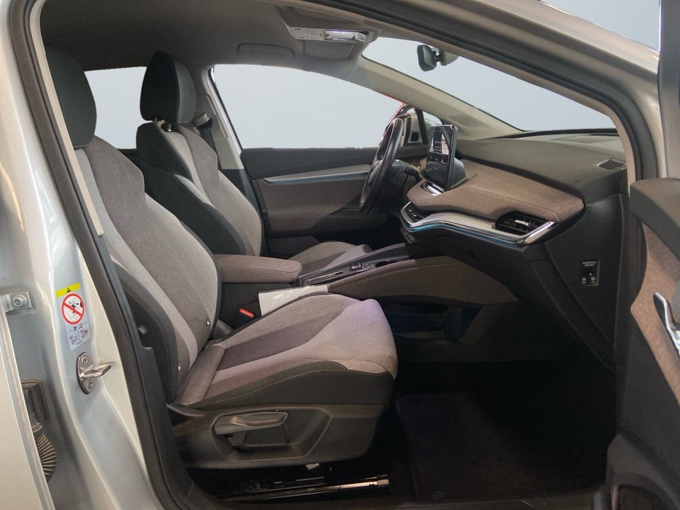 Skoda Enyaq 60 iV Selection Lodge 5d