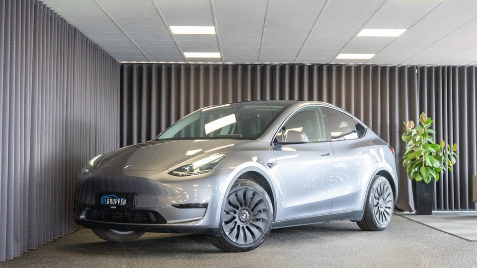 Tesla Model Y RWD 5d