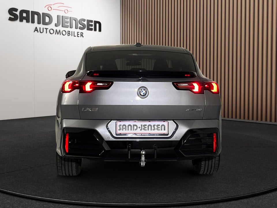 BMW iX2 xDrive30 M-Sport 5d