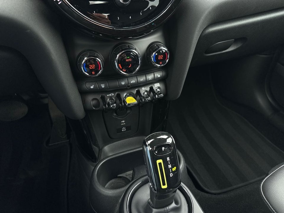 MINI Cooper SE Edition Premium Plus 3d