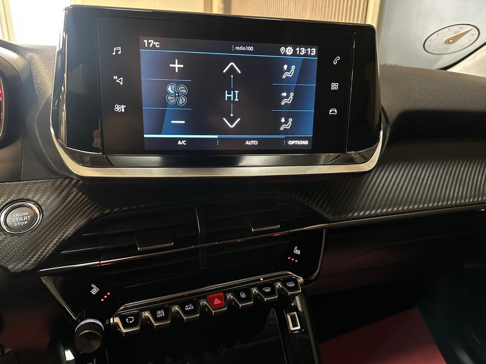 Peugeot 208 1,2 PureTech 100 Selection Sport 5d