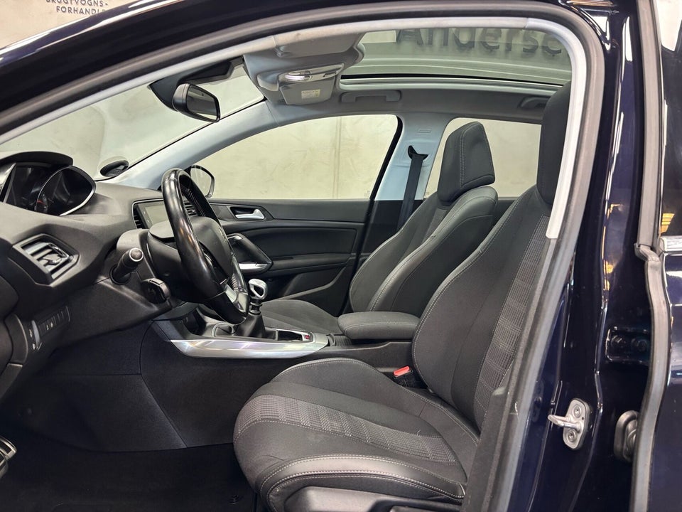 Peugeot 308 1,6 BlueHDi 120 Allure+ 5d