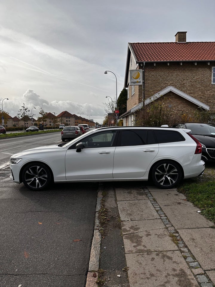 Volvo V60 2,0 D4 190 R-Design aut. 5d