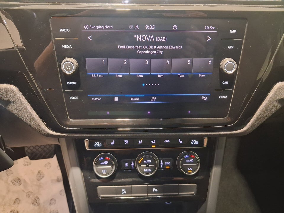 VW Touran 2,0 TDi 150 Comfortline DSG Van 5d