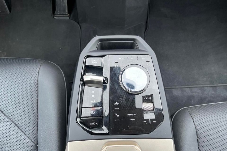 BMW iX xDrive40 5d
