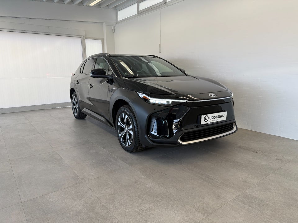 Toyota bZ4X Executive 5d