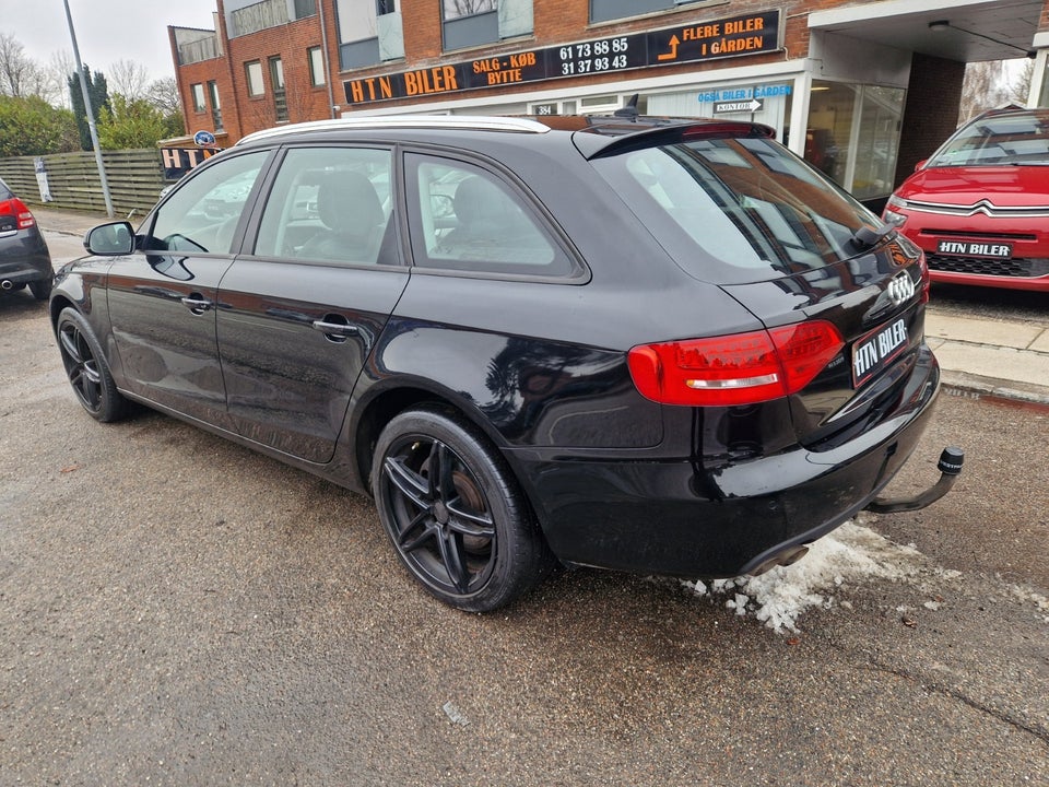Audi A4 2,0 TDi 143 S-line Avant Multitr. 5d