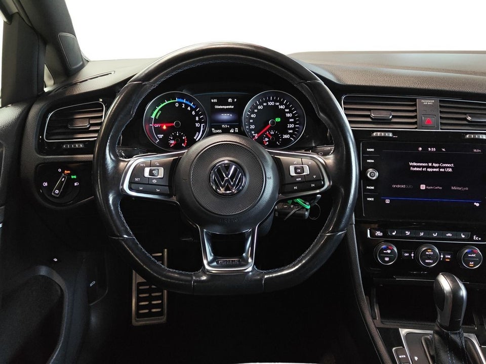 VW Golf VII 1,4 GTE DSG 5d