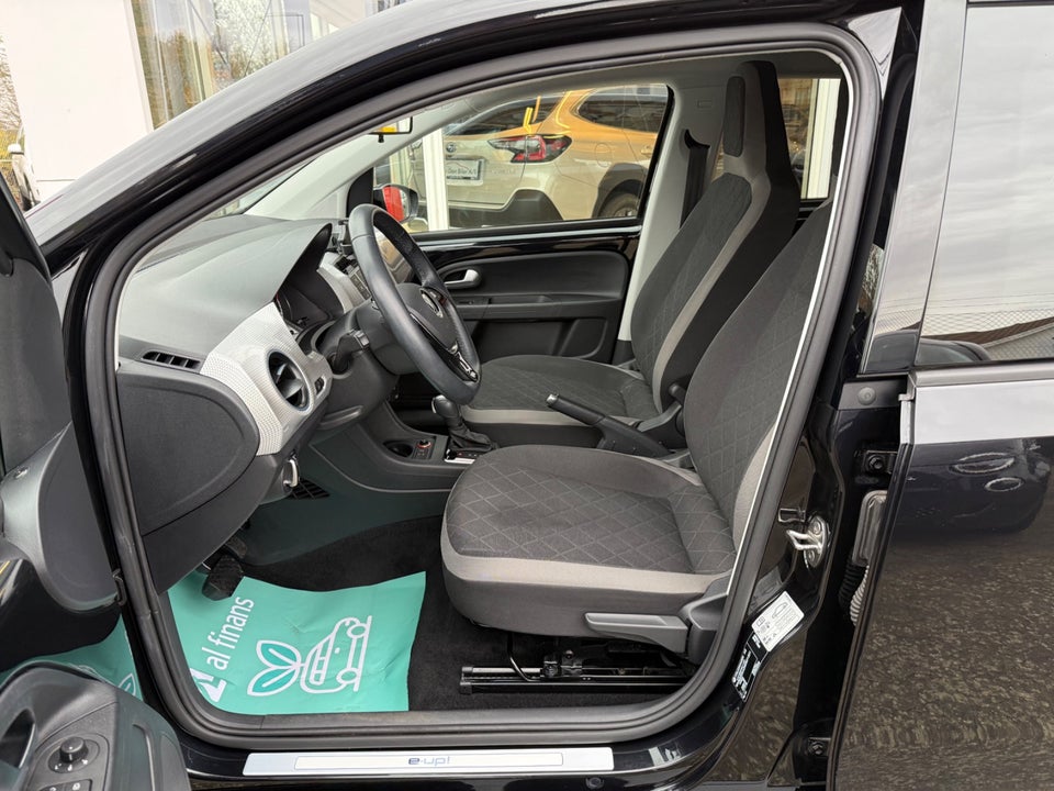 VW e-Up! Move Up! 5d