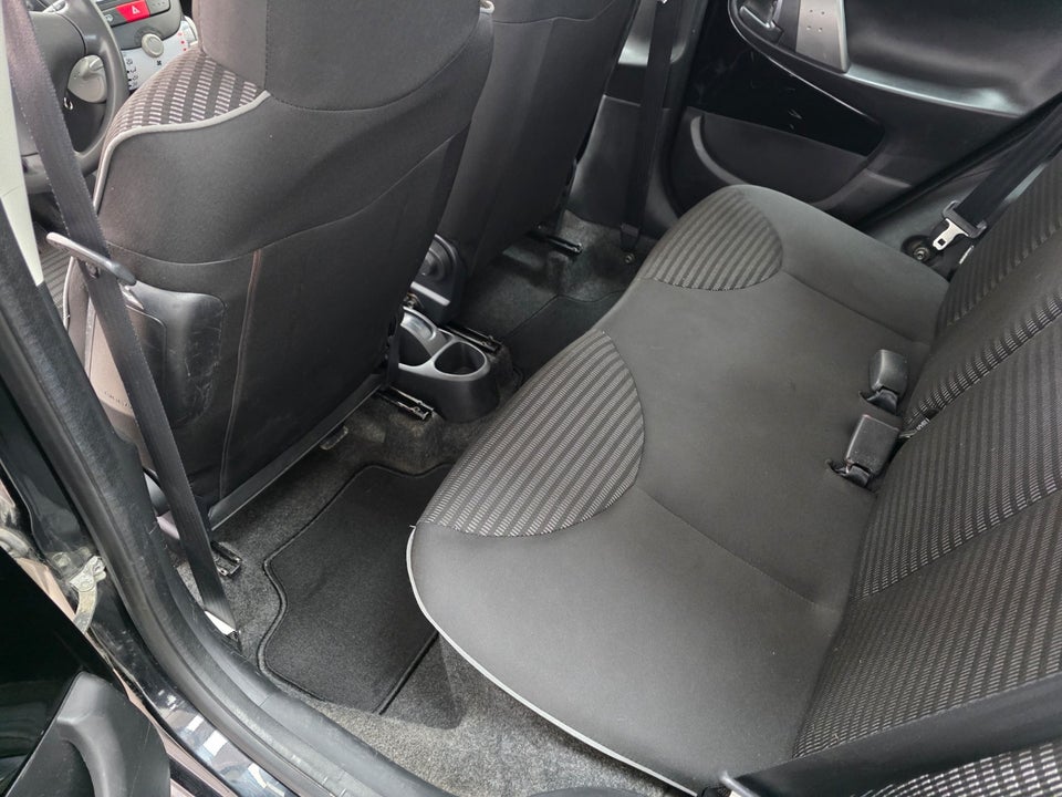 Peugeot 107 1,0 Active 5d