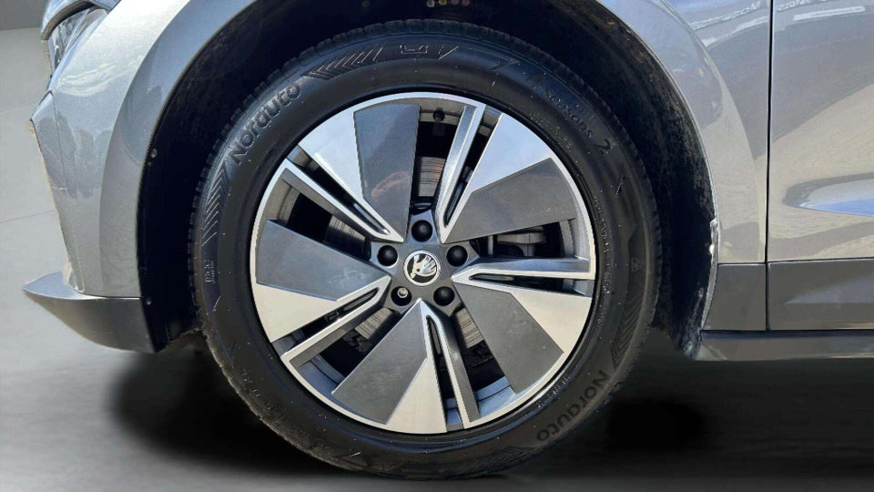 Skoda Enyaq 60 iV Loft 5d