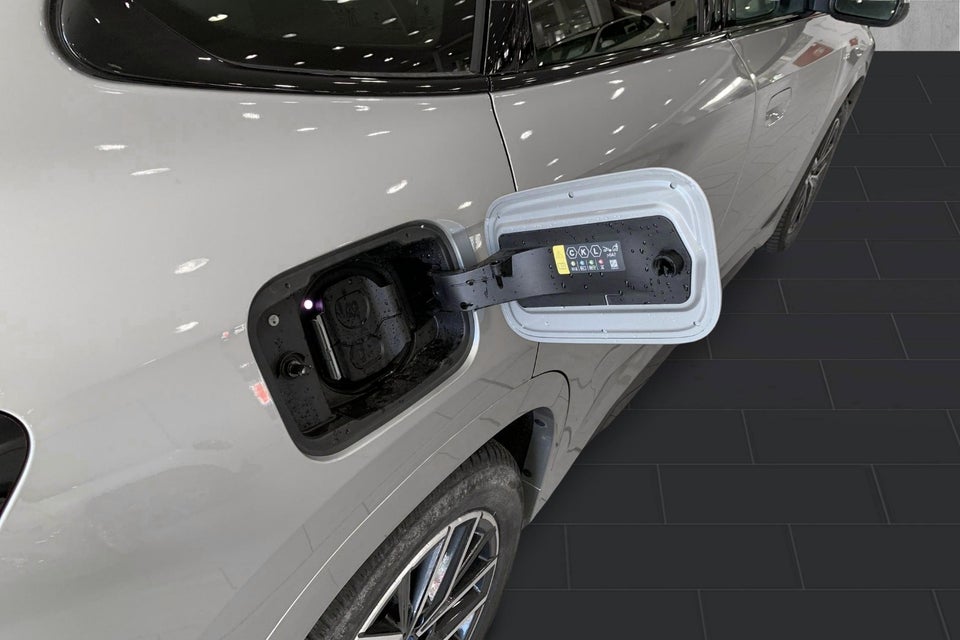 BMW iX1 eDrive20 Fully Charged M-Sport 5d