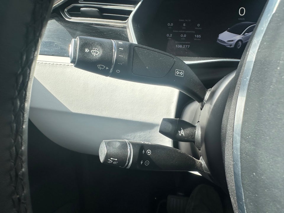 Tesla Model X 90D 5d