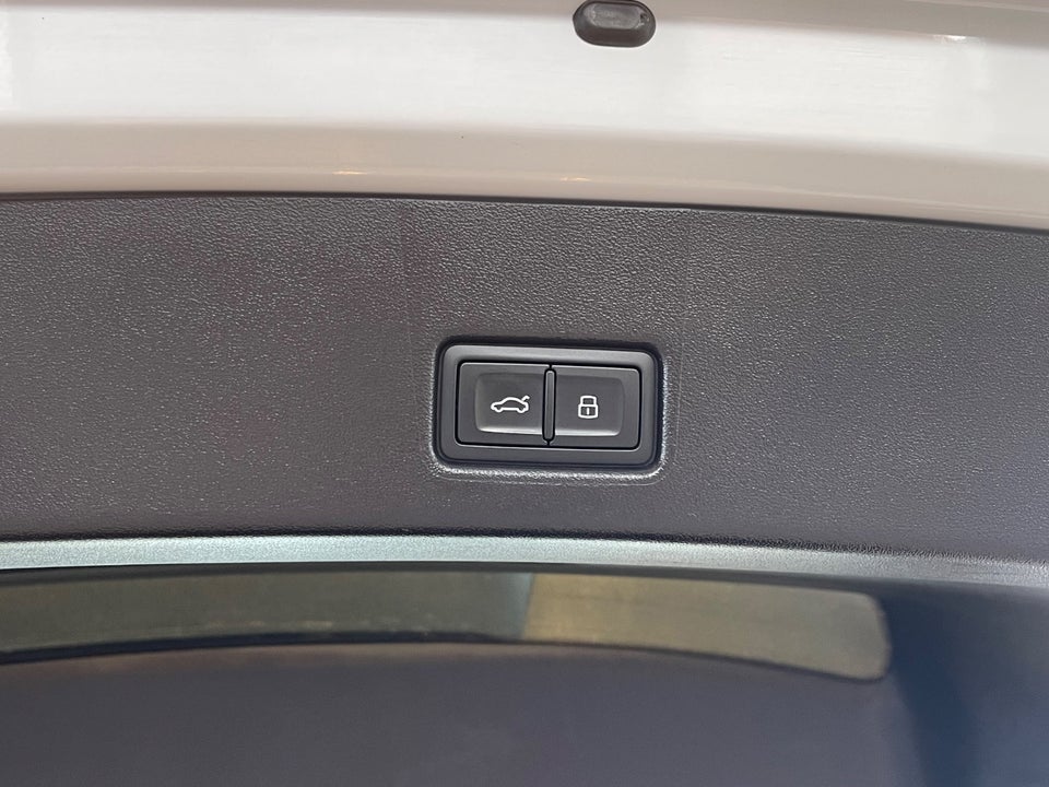 Audi Q4 e-tron 40 Advanced Sportback 5d