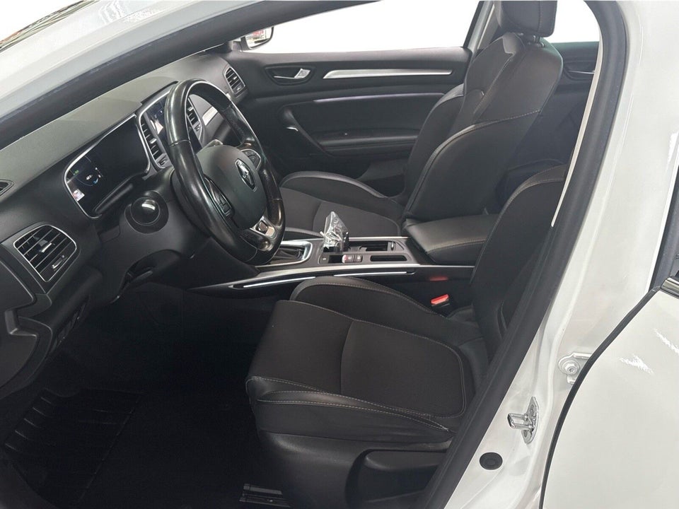 Renault Megane IV 1,6 E-Tech Intens Sport Tourer 5d