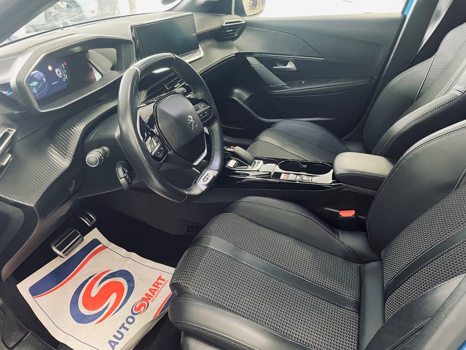 Peugeot e-208 50 GT Pack 5d