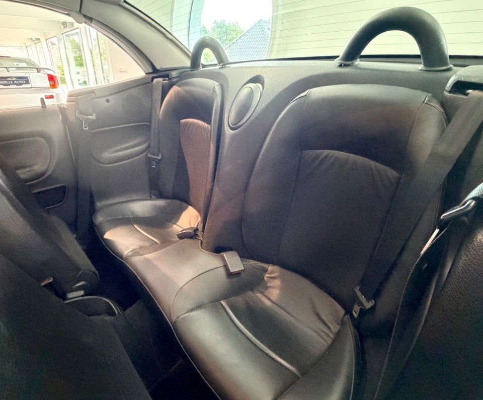 Peugeot 206 1,6 16V CC 2d