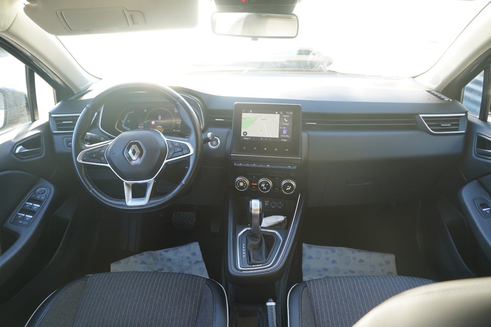 Renault Clio V 1,6 E-Tech Intens 5d