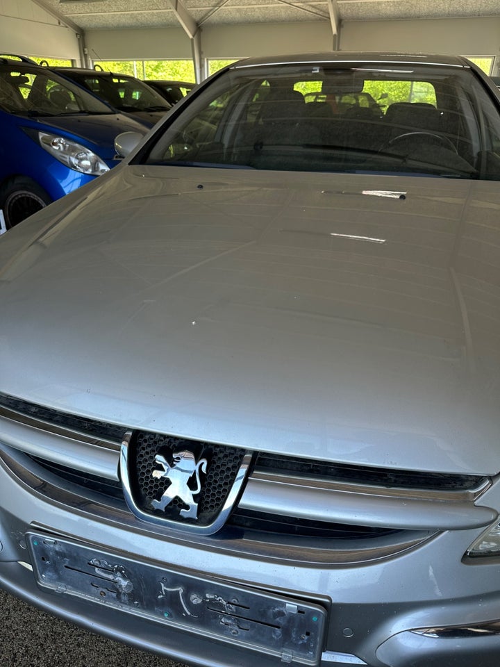 Peugeot 607 2,2 Ibene 4d