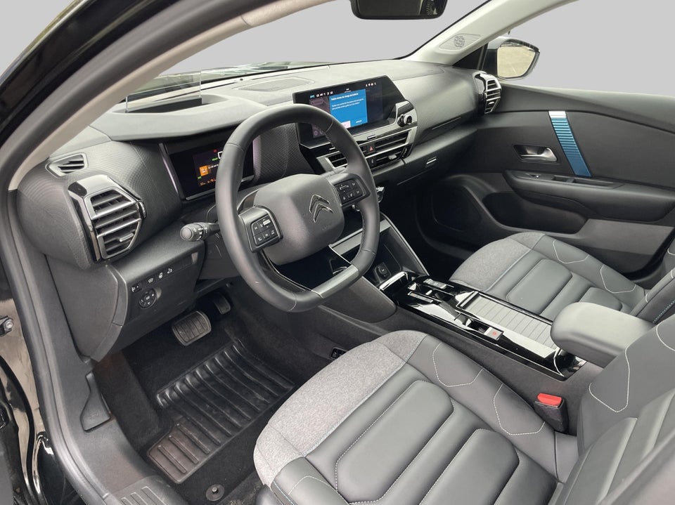 Citroën ë-C4 X 50 Shine 4d