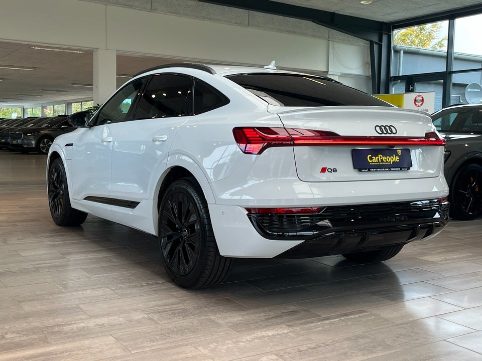 Audi Q8 e-tron 55 S-line Sportback quattro 5d