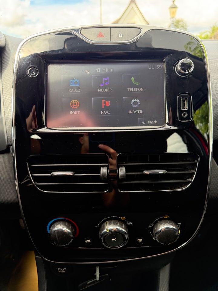 Renault Clio IV 0,9 TCe 90 Expression 5d