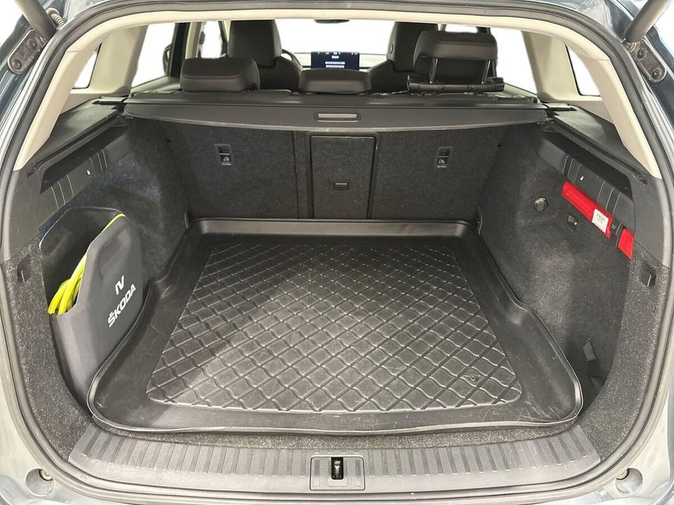 Skoda Enyaq 80 iV Plus 5d