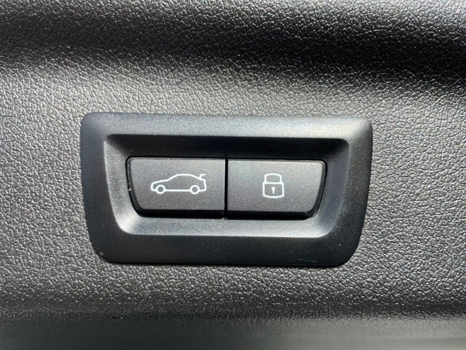 BMW iX1 eDrive20 M-Sport 5d