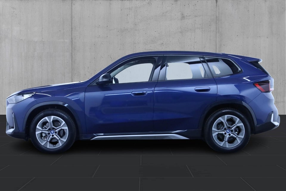 BMW iX1 eDrive20 X-Line 5d