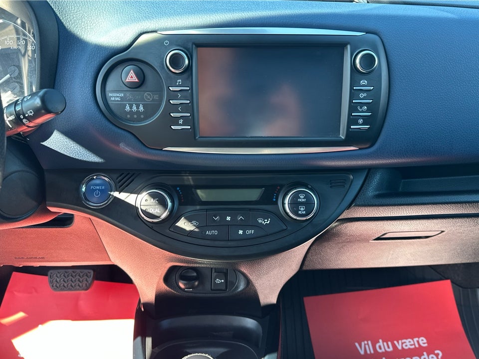 Toyota Yaris 1,5 Hybrid Flavour e-CVT 5d