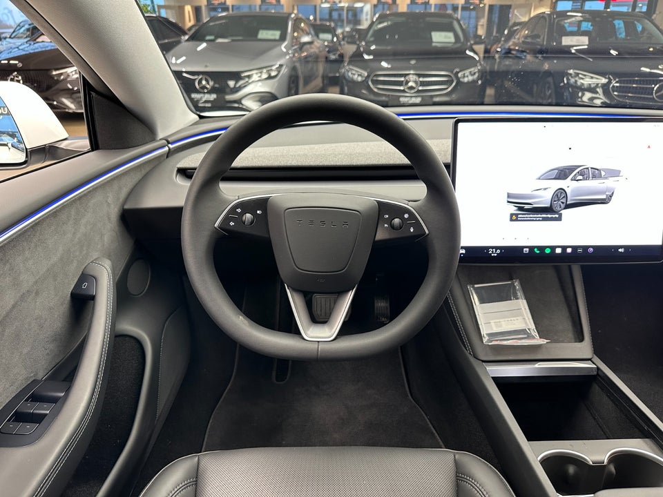 Tesla Model 3 Long Range AWD 4d