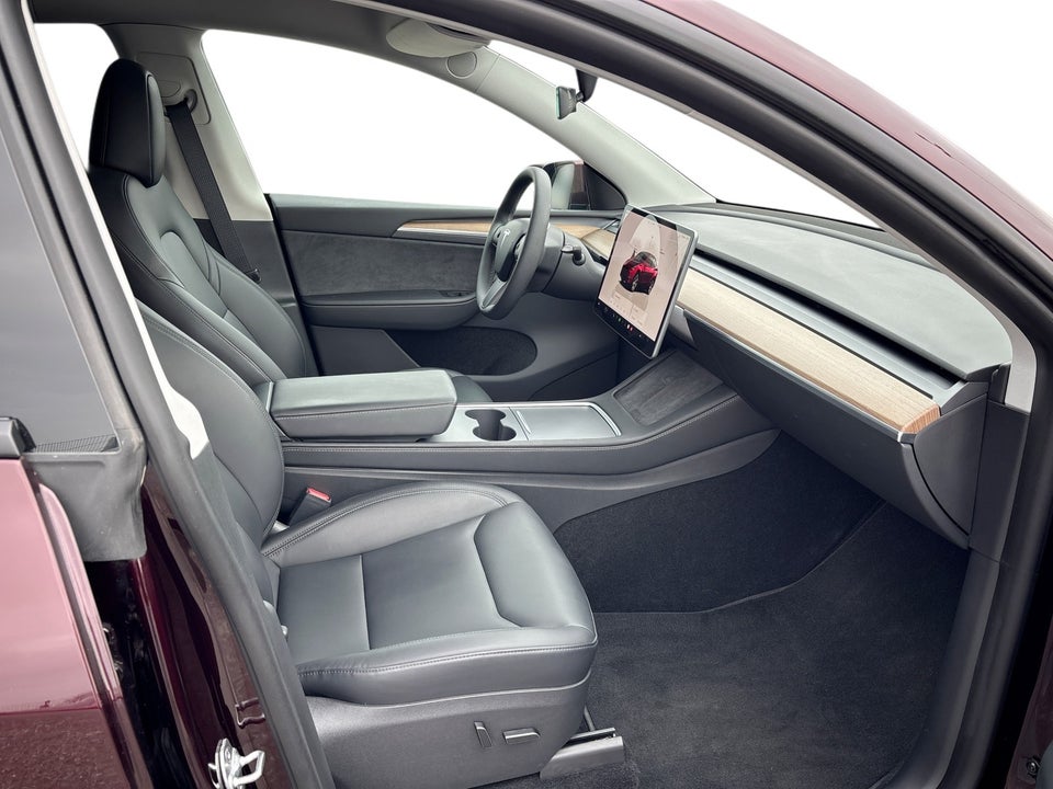 Tesla Model Y Long Range RWD 5d