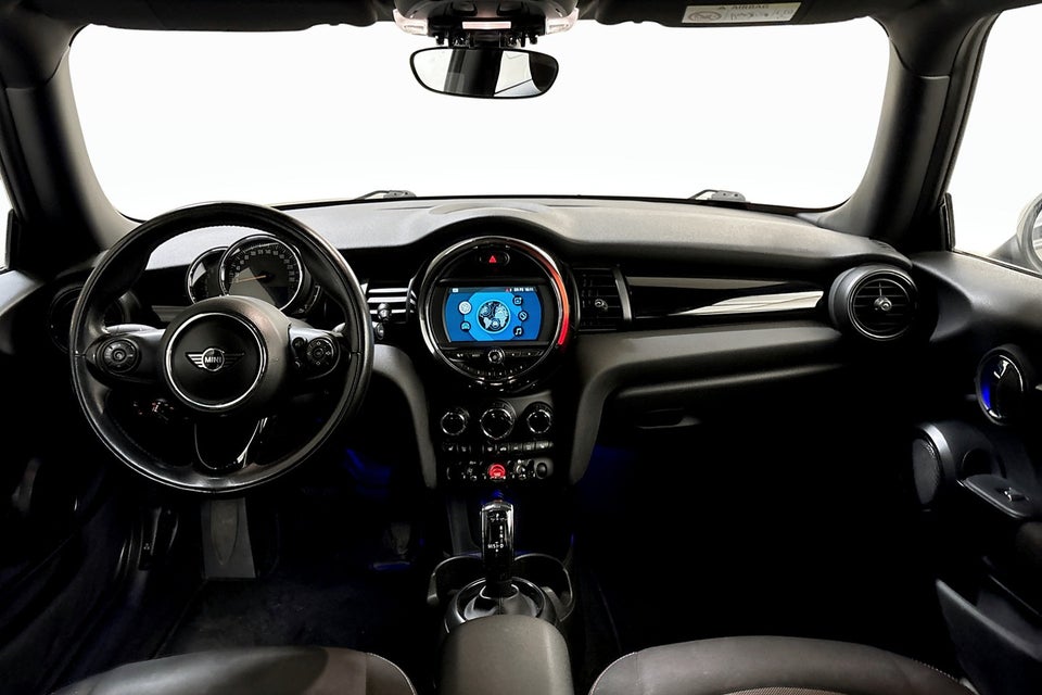 MINI Cooper 1,5 Essential aut. 3d