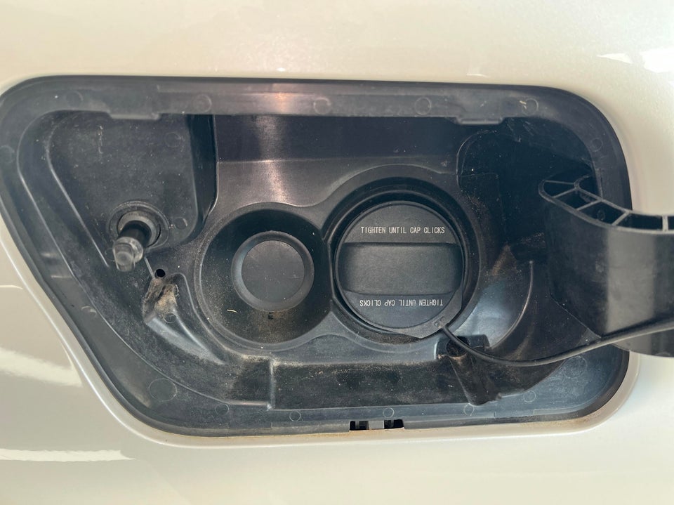 Peugeot 3008 1,6 Hybrid Selection EAT8 5d