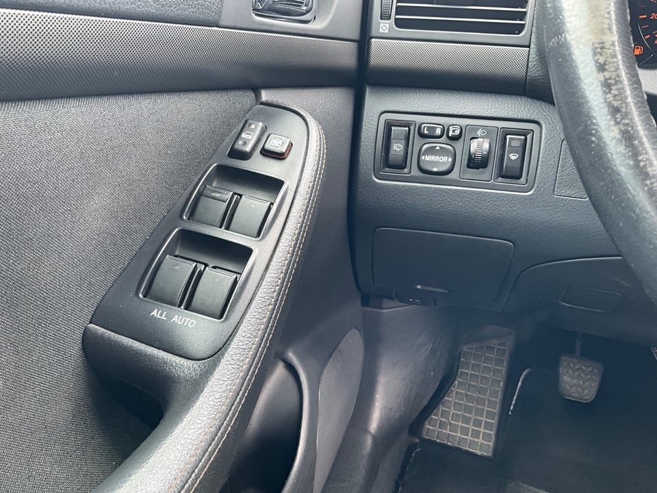 Toyota Avensis 1,8 VVT-i Sol stc. 5d