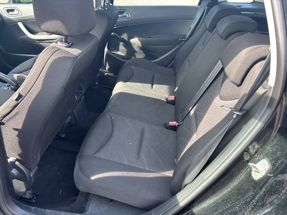 Peugeot 308 1,6 HDi 109 Comfort+ stc. 5d