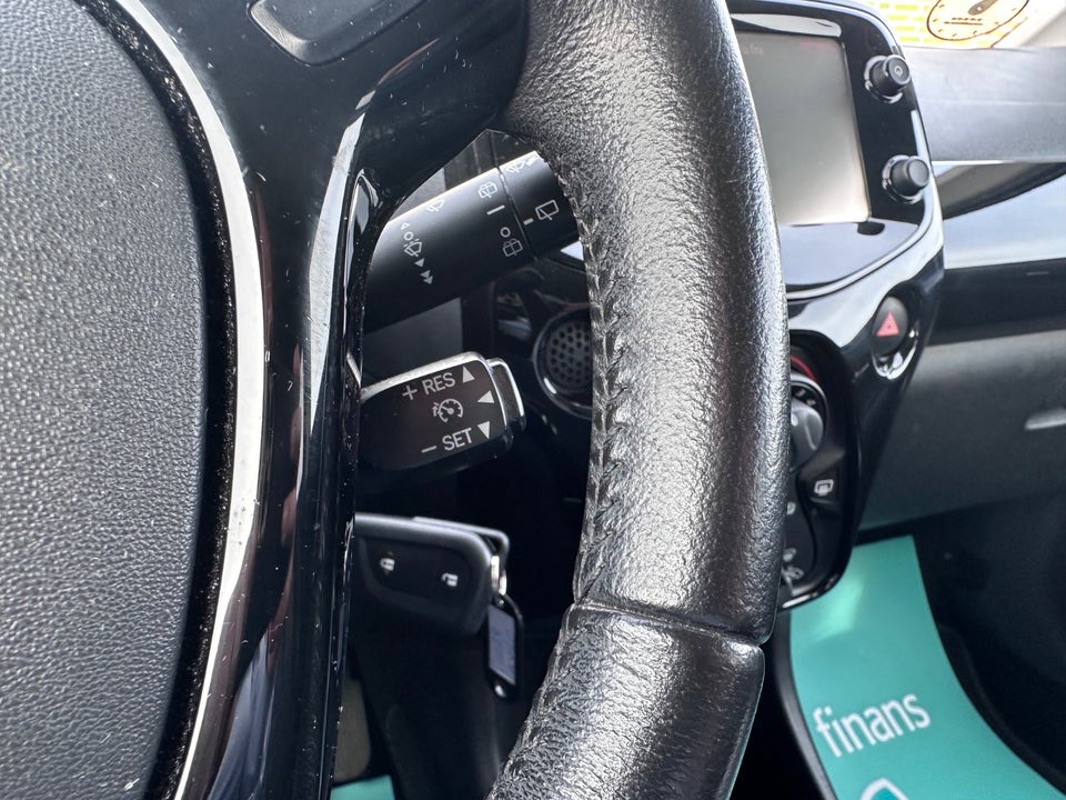 Toyota Aygo 1,0 VVT-i x-cellence 5d