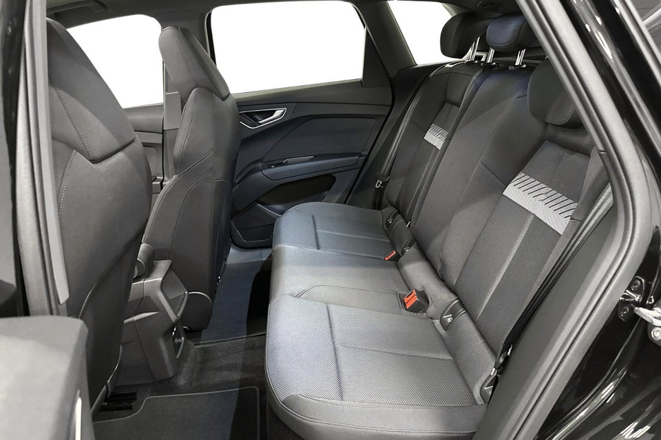 Audi Q4 e-tron 45 Progress 5d