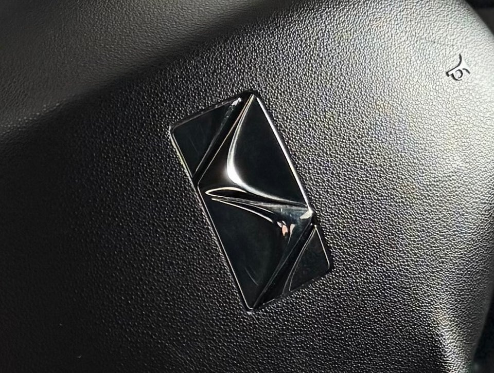 DS DS 3 1,6 BlueHDi 100 Style Spring 3d