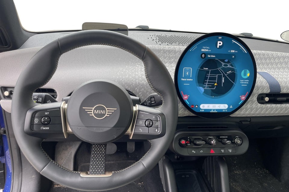 MINI Cooper SE Favoured Trim XL 3d