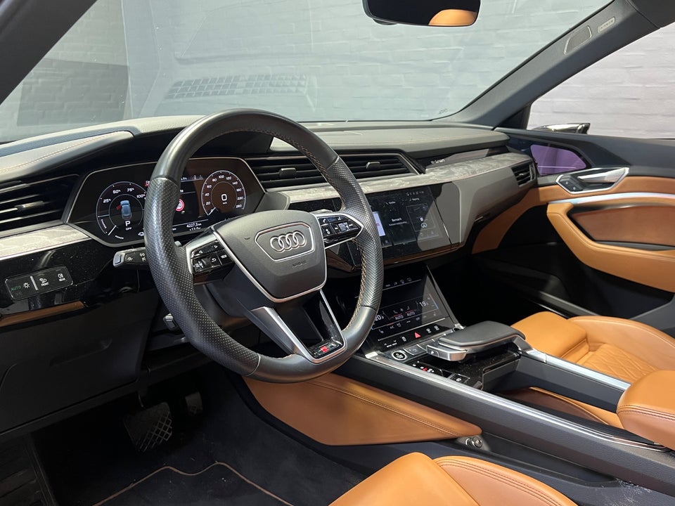 Audi e-tron 55 S-line quattro 5d