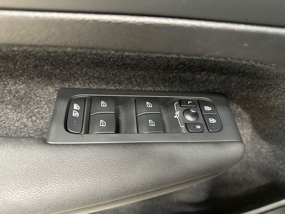 Volvo EX40 Extended Range Core 5d