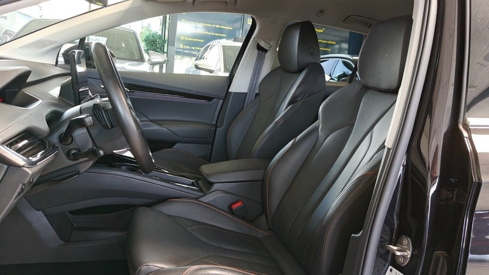 Skoda Enyaq 80 iV Suite 5d